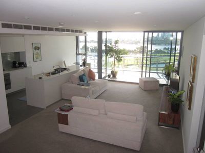 1002 / 21 Bow River Crescent, Burswood