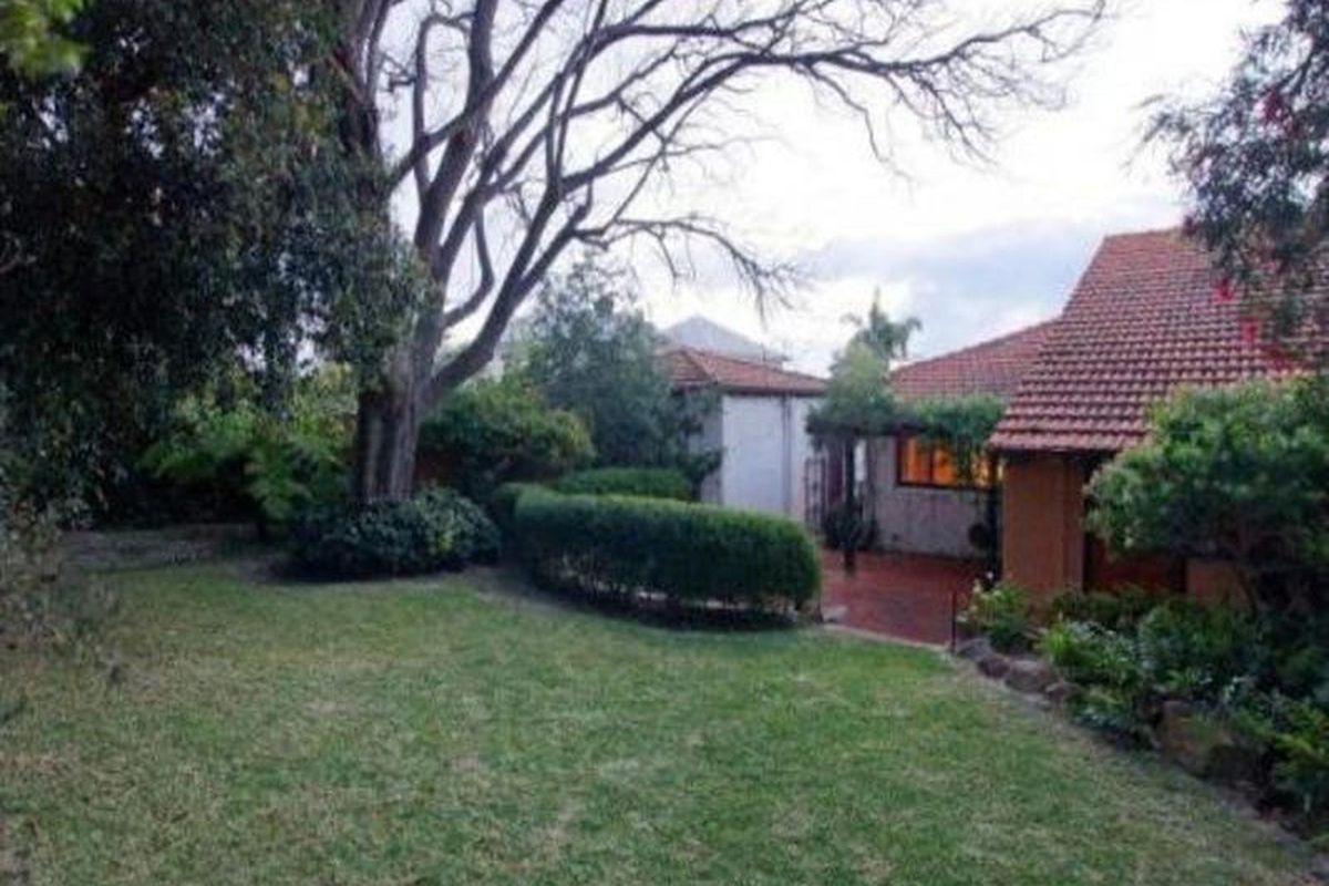 22 Robert Street, Como