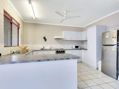 1 / 38 Calytrix Road, Karama