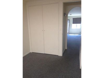4 / 20 Strathmore Crescent, Hoppers Crossing