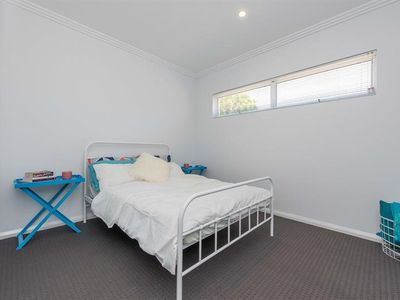 2/7 Swanston Street, Yokine