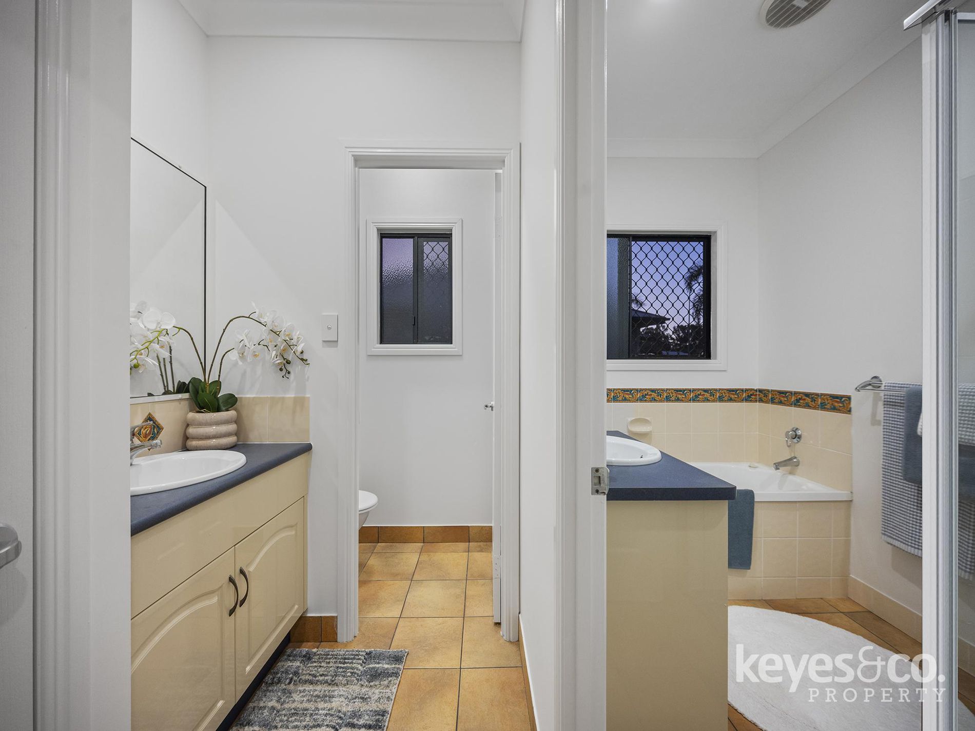 214 Riverside Boulevard, Douglas