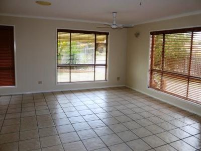 11 Kuruman Street, Scarness