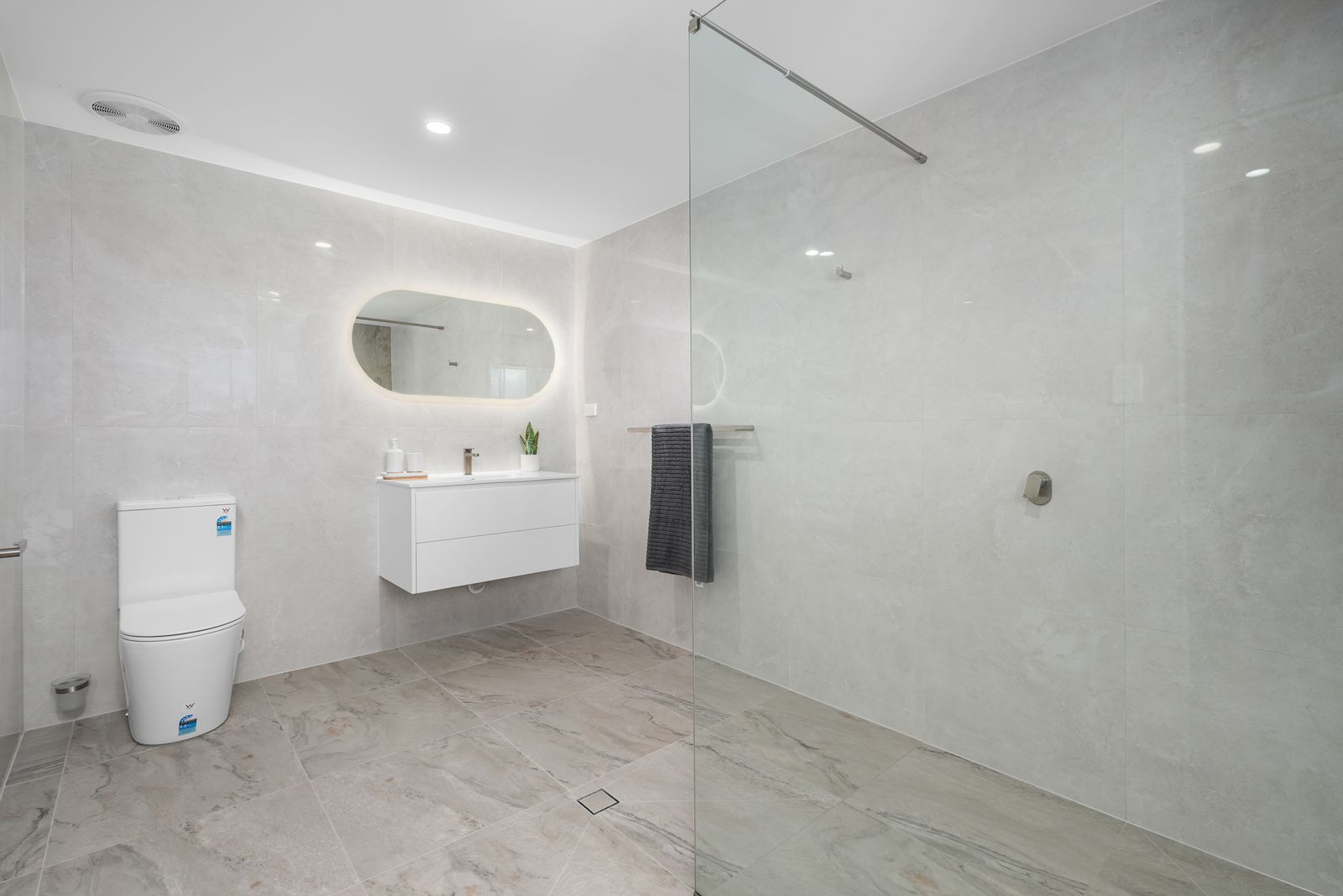 Photo 11 of 17, a property in Mooloolaba