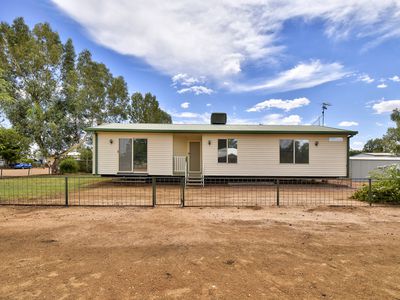 160 WREN STREET, Longreach