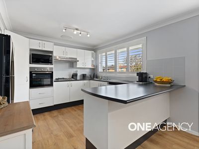 9 Yeovil Drive, Bomaderry