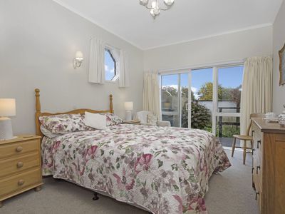 11A Arthur Grove, Waikanae