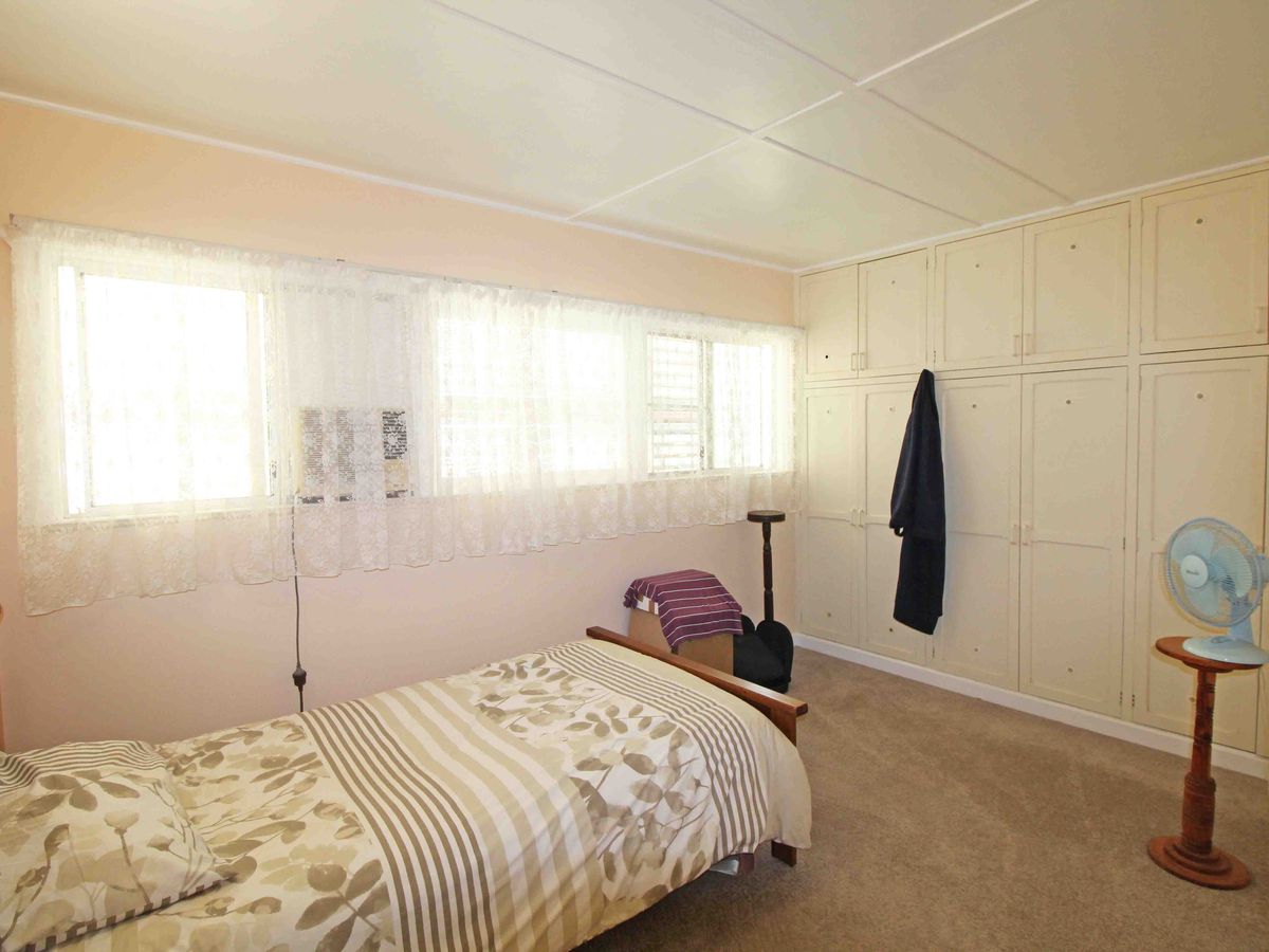 9 Logan Street, Atherton