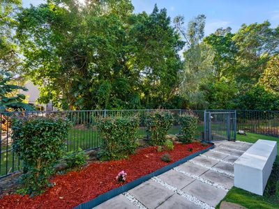 513 / 66 Sickle Avenue, Hope Island
