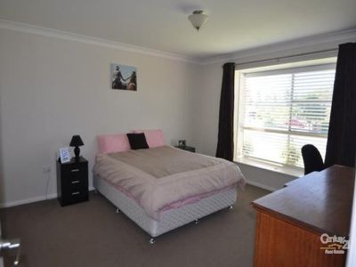 96 Murrayfield Drive, Dubbo