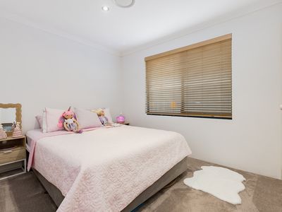 6 Lomatia Ramble, Halls Head