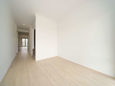 22 Amadeus Way, Success