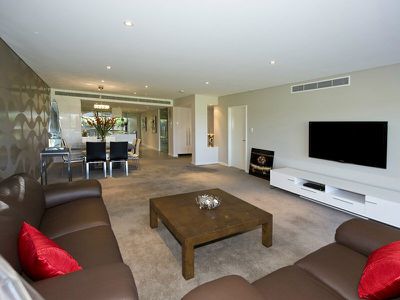 19 / 39 Bow River, Burswood