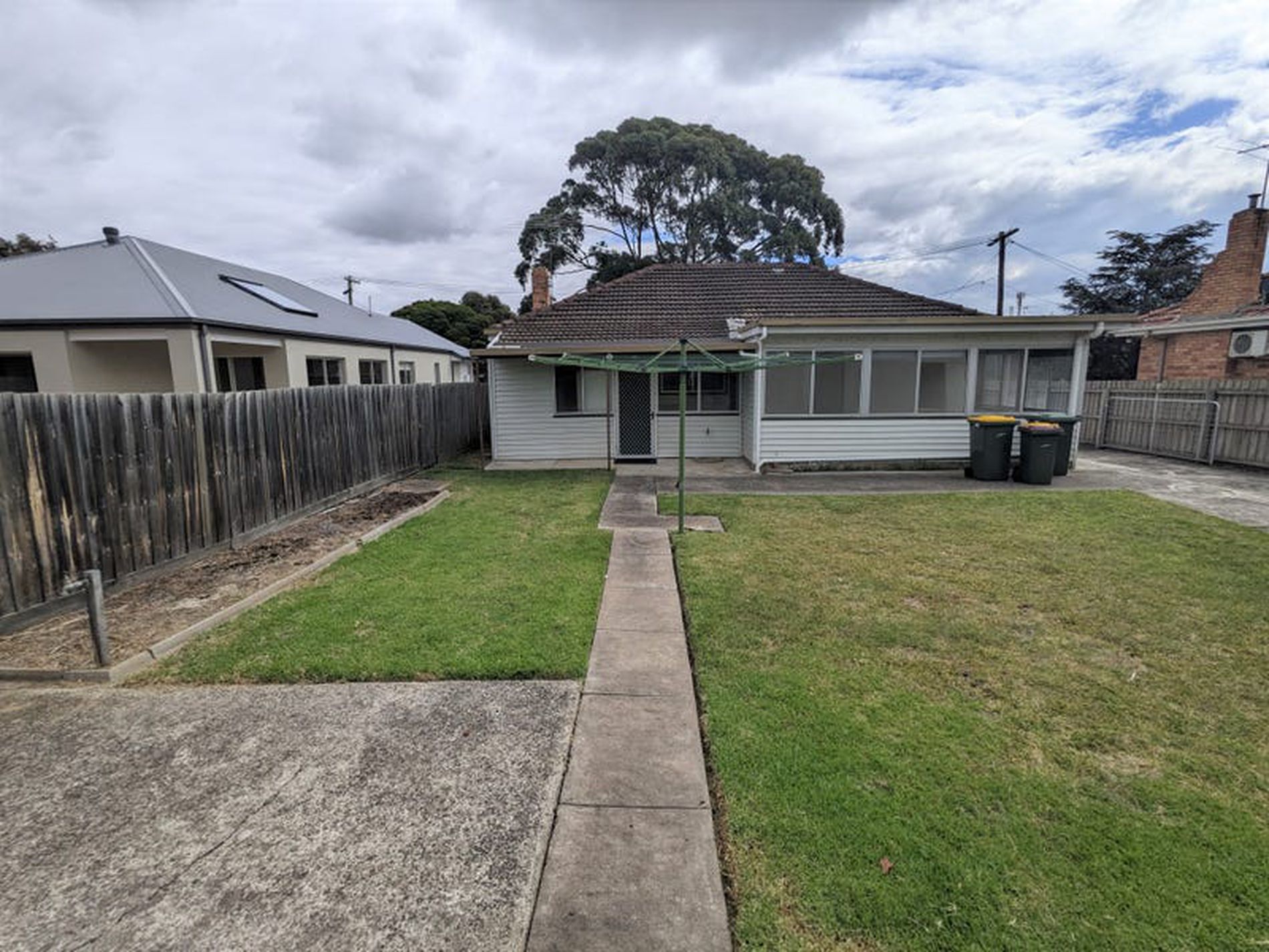 2 Murchison Court, Herne Hill