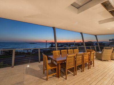 46 Sunset Strip, Manyana