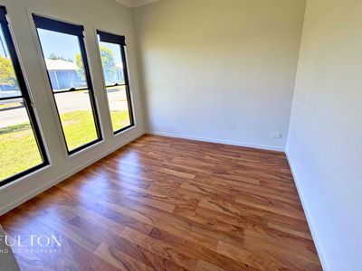 35 Wood Crescent, Baringa