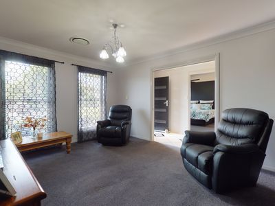 42 Cypress Point Drive, Dubbo