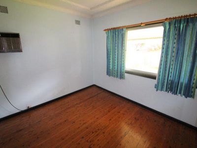 27 Oak Street, Rosehill