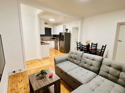 2B Woodmere Avenue, Mitchell Park