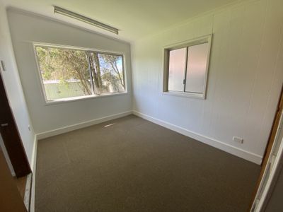43 Lake Road, Balcolyn