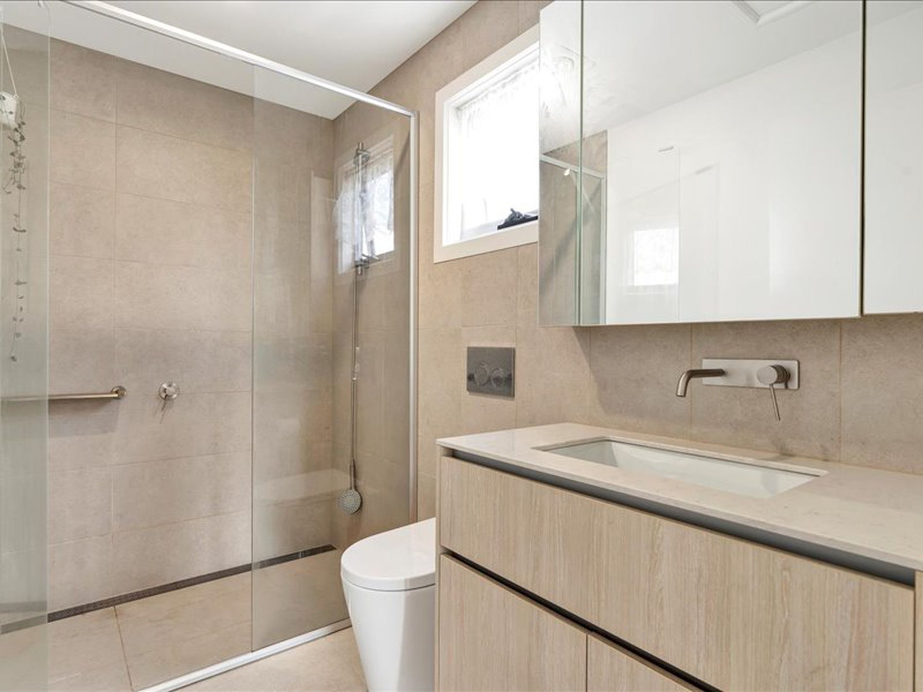 34 Luxe Terrace, Point Cook