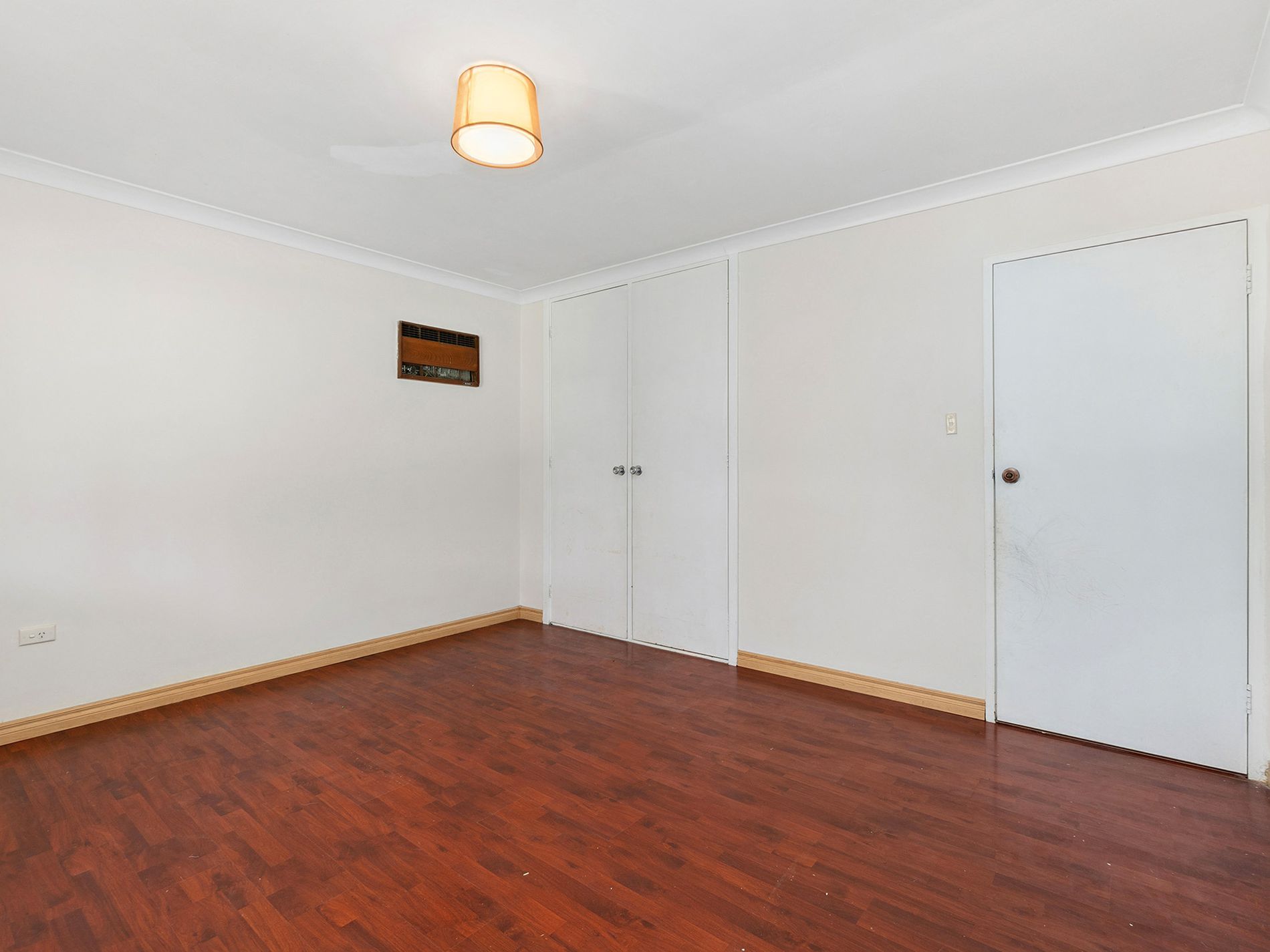 5 St Georges Avenue, Champion Lakes