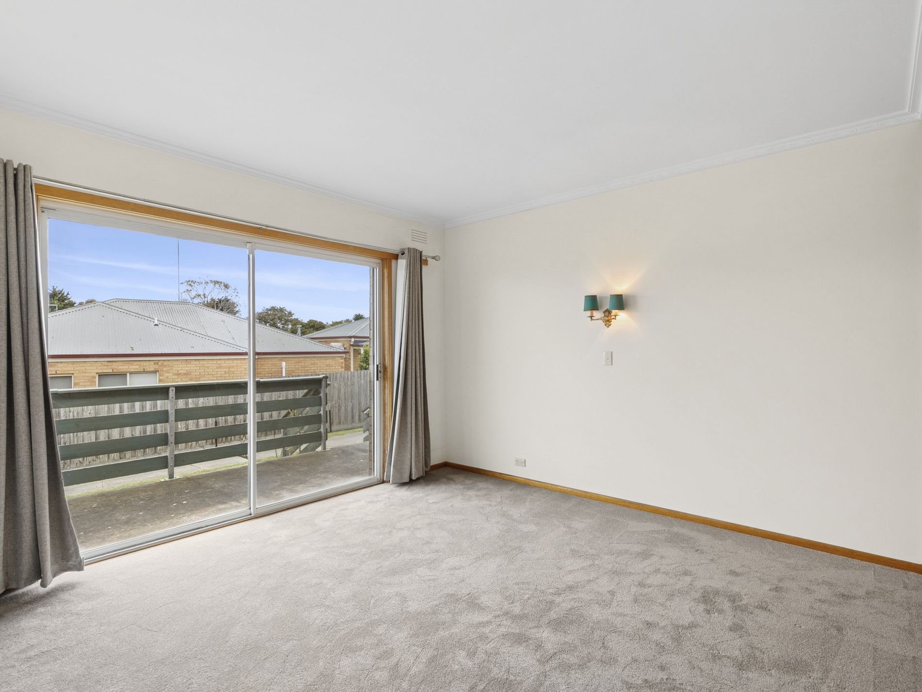 98 Kensington Road, Leopold