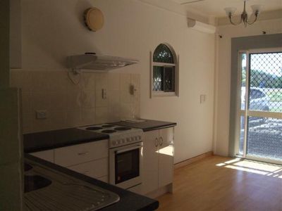 1 / 10 Howard, Cooktown