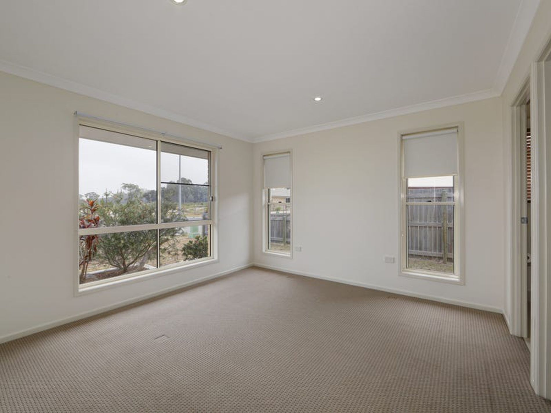 8 Oriole Ct, Woodgate