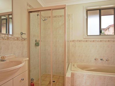 2 / 13 Eucumbene Avenue, Flinders