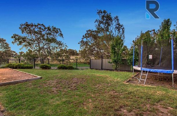 8 Belair Close, Craigieburn