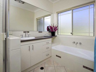 36 Diamantina Circle Riverside Estate, Karalee