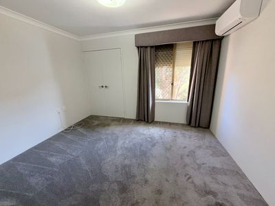 23 / 2 Theakston Green, Leeming