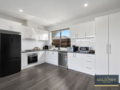 3 / 13 Konrads Court, Truganina