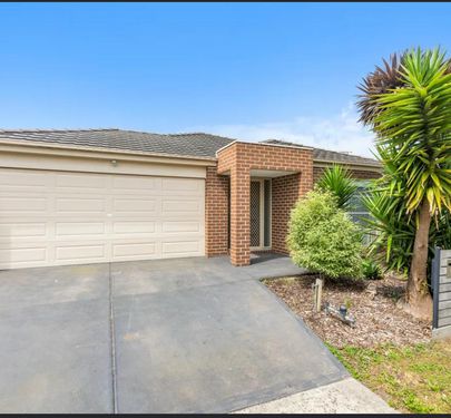 59 Fallingwater Drive, Pakenham