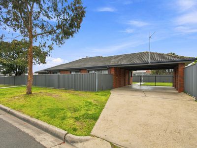 2 King Avenue, Sale