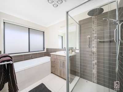 14 Goorangai Close, Wadalba