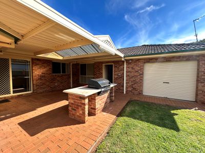6 Pinehurst Avenue, Dubbo