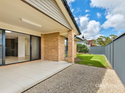 1 Edmund Court, Warner