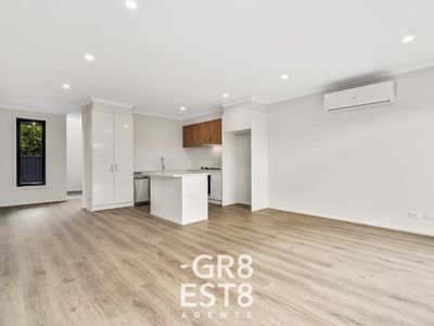2 / 18 Bayview Rd, Officer