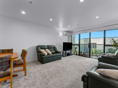4E/175 Hurstmere Road, Takapuna