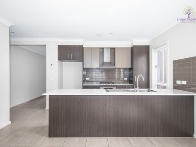 10 Myoora Street, Werribee