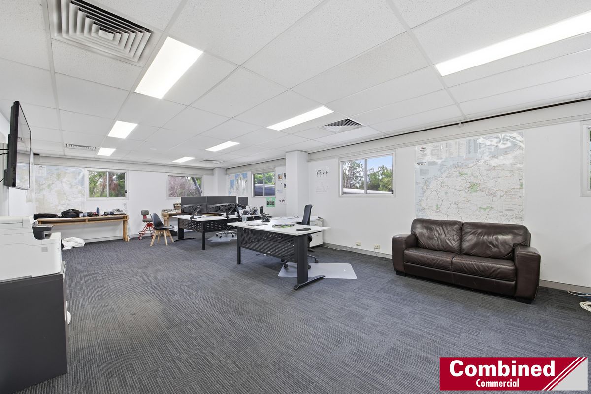 1 & 2 / 2 Samantha Place, Smeaton Grange