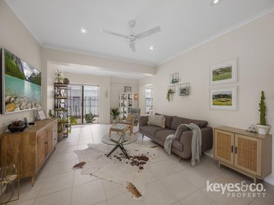 10 Carisbrooke Court, Annandale