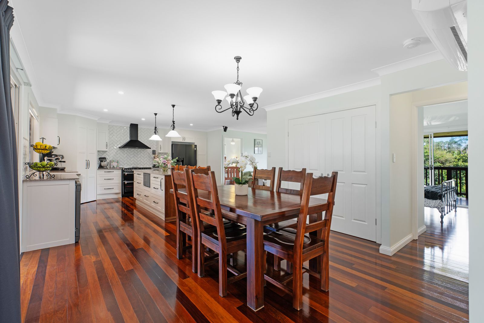 Photo 3 of 38, 44 Upper Wakefield Street, Woombye