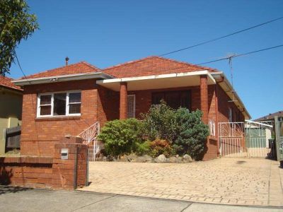 12 Maiden Street, Greenacre