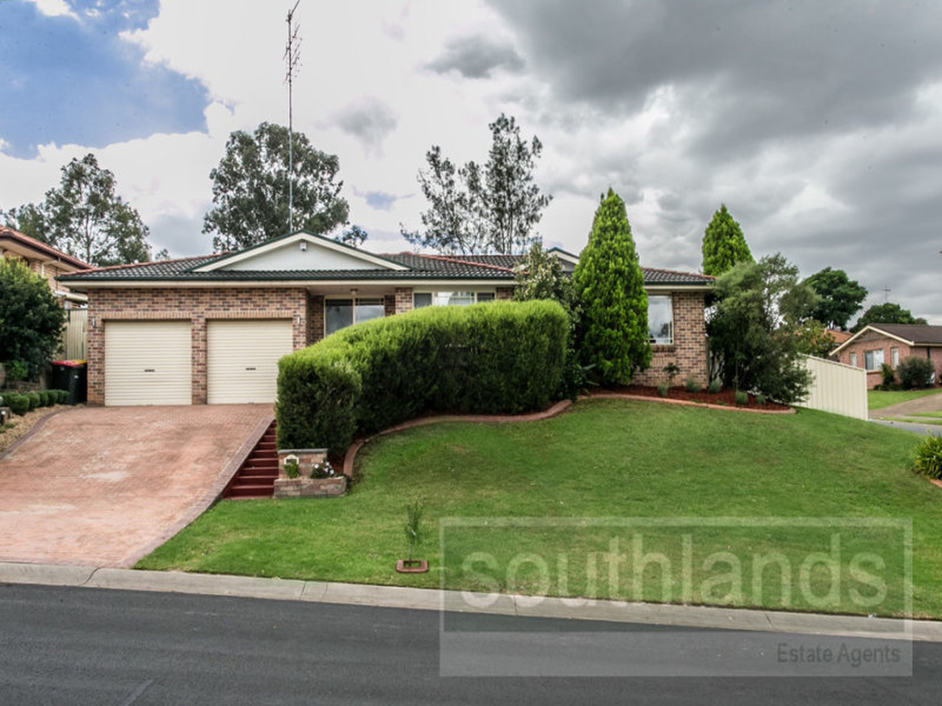 2 / 1 Barron Field Drive, GLENMORE PARK
