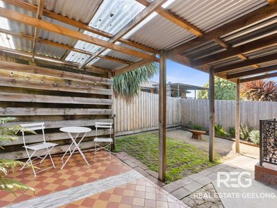 3 / 32 Southdown Crescent, Belmont