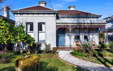 176 Cotham Road, Kew