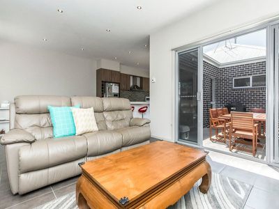 1 / 63 Waratah Street, Geelong West